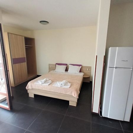Студио-Шипка Sveti Vlas Extérieur photo